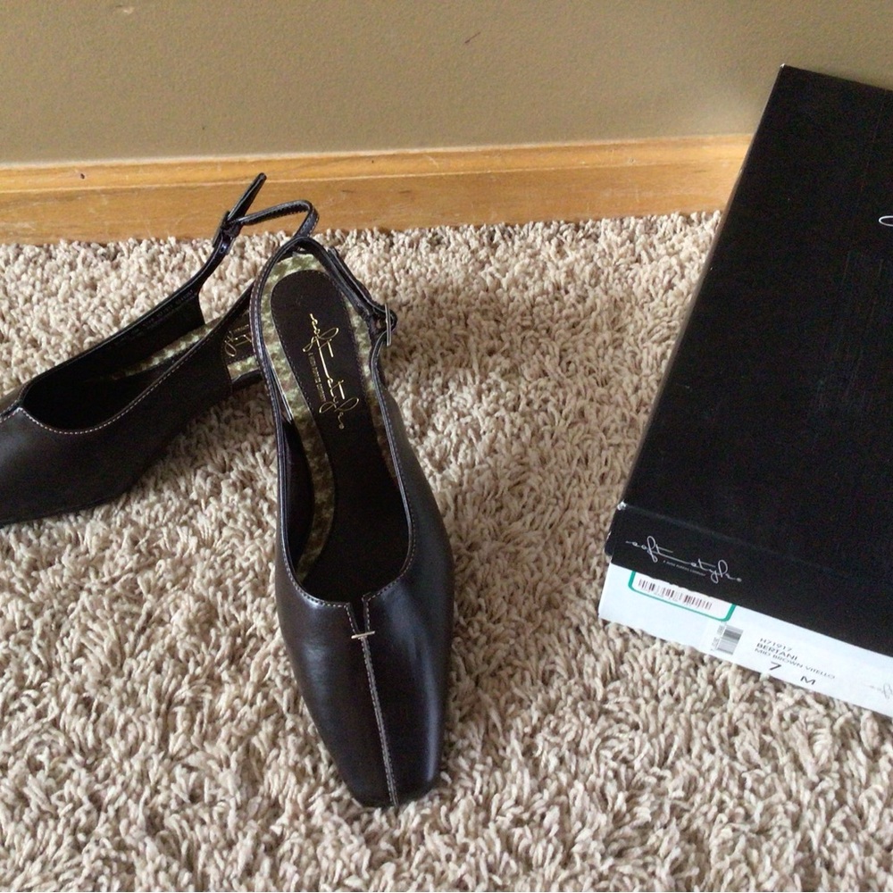 Elegant Black Slingback Heels